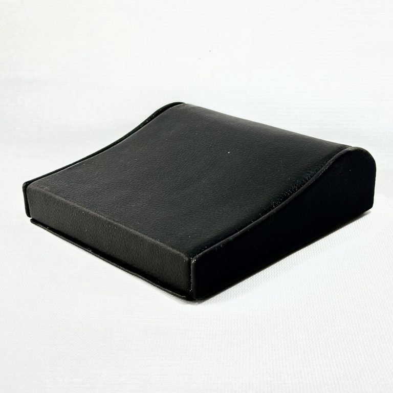 مانکن جواهرات دستبند گروهی - Image 3
