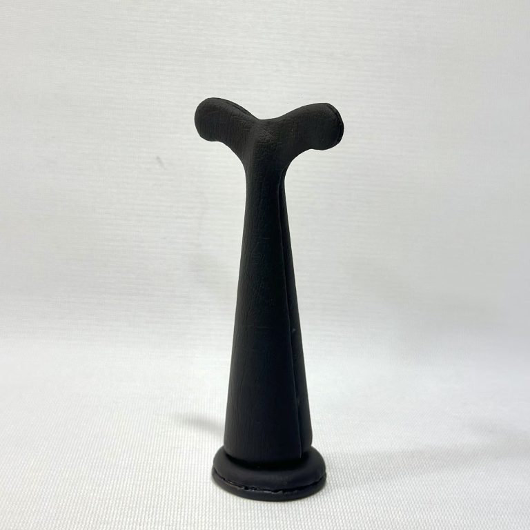 مانکن جواهرات گوشواره پروانه