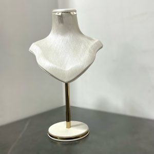 مانکن جواهرات سزار پایه آبکاری طرح ترک