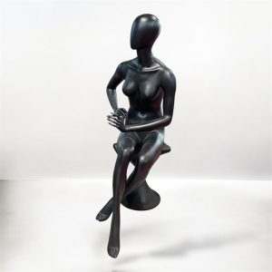 مانکن نشسته زنانه mn156