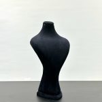 مانکن طلا و جواهرات