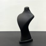 مانکن های چرمی